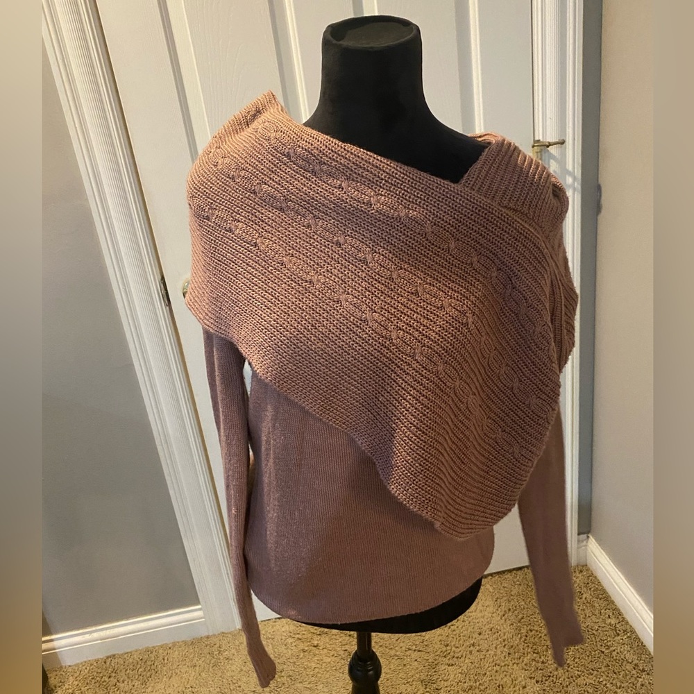 Versatile mauve sweater by Wishlist.